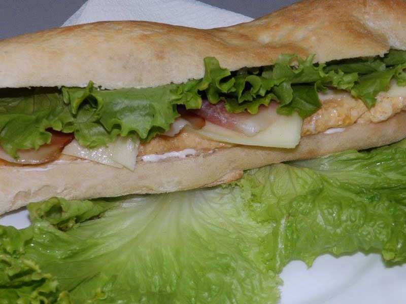 Jaja u lepinji Naj Pizza i sendvič bar dostava