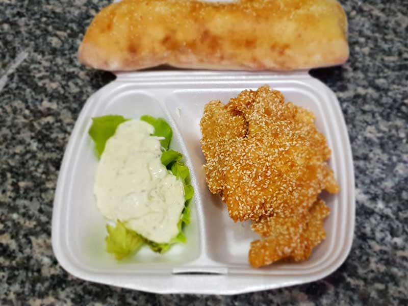 Piletina u susamu Naj Pizza i sendvič bar dostava